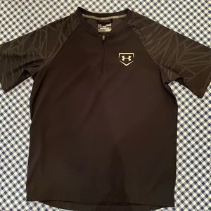 Boys Youth Large Under Armour Short Sleeve Cage Jacket